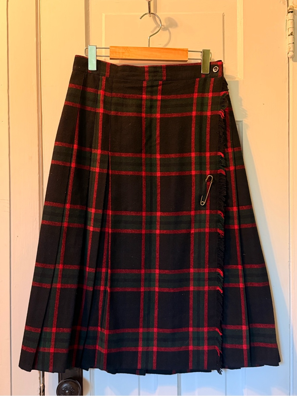 Cumer House Black Tartan Pleated Wrap kilt Skirt with Red & Green Plaid